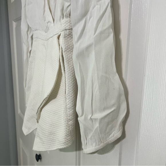 Lovers + Friends Radiance White Ivory Long Sleeve Skort Romper Size S - Picture 6 of 10